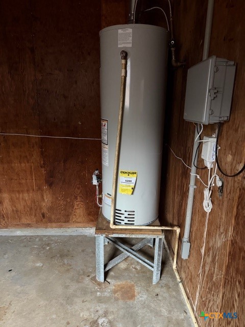 203 Houston Street Property Photo 8