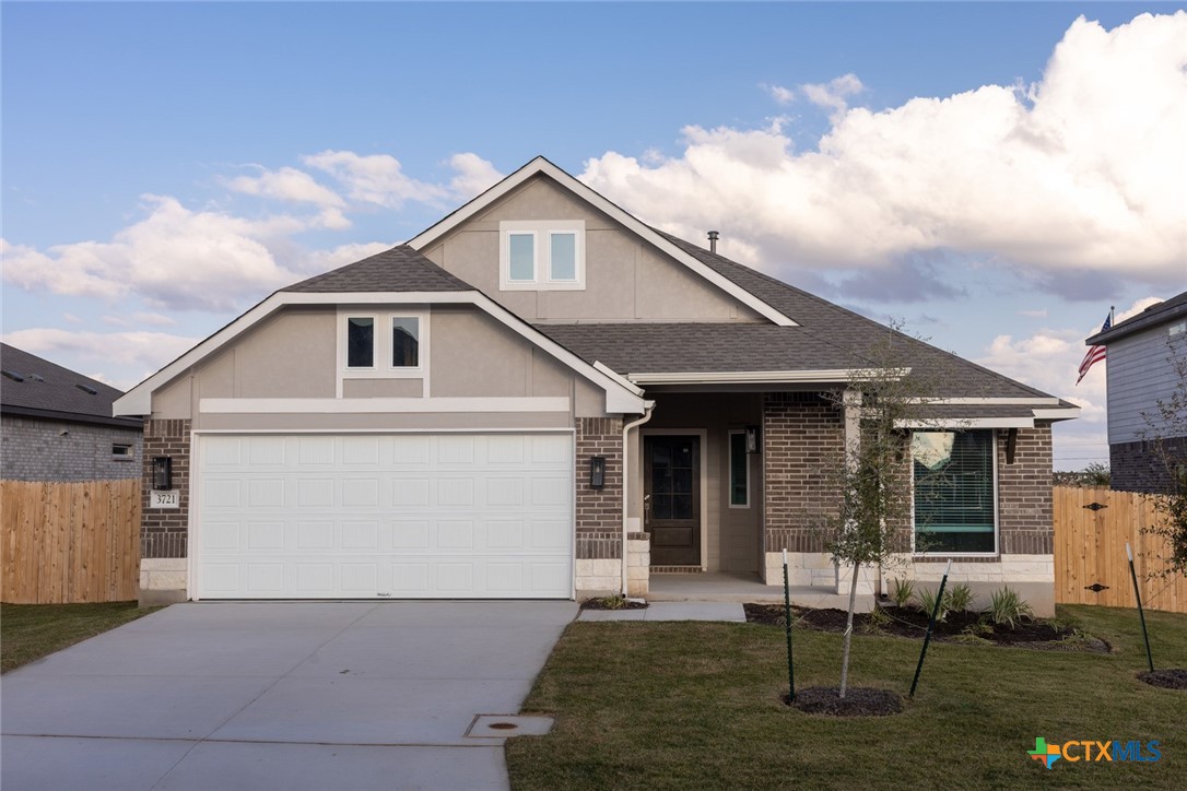 3721 Pin Oak Hills Property Photo 1