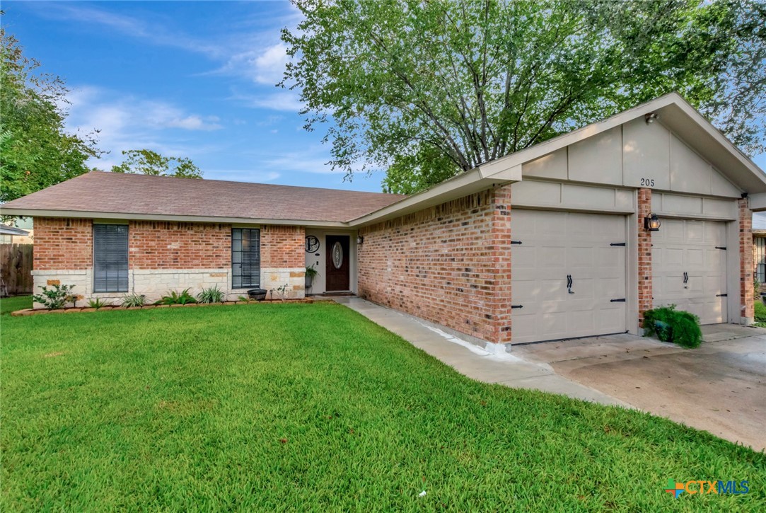 205 Monterrey Drive Property Photo 1