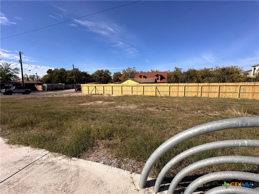 295 S West End Avenue Property Photo 3