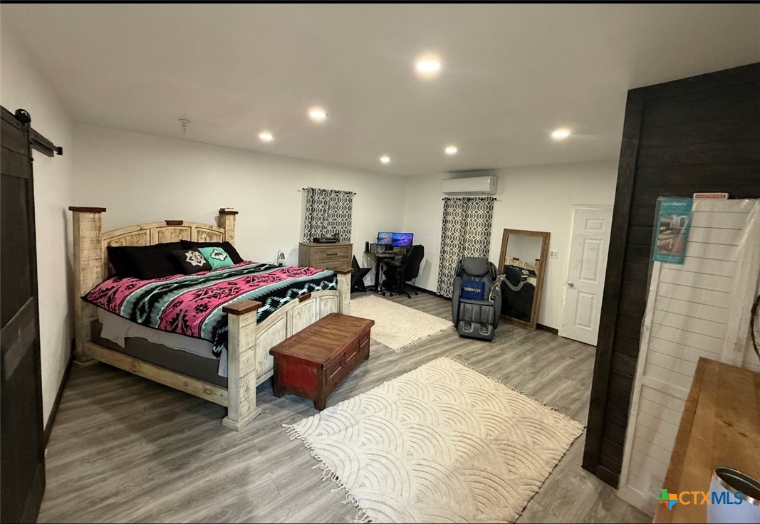 202 Clark Street Property Photo 6