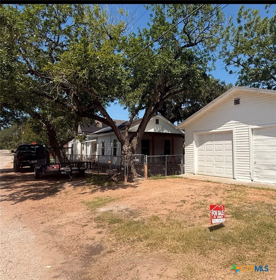 202 Clark Street Property Photo 13