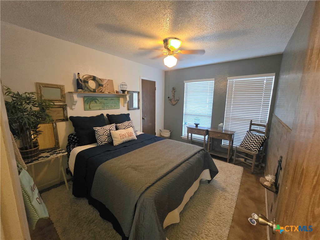 1611 E Messick Loop Property Photo 10