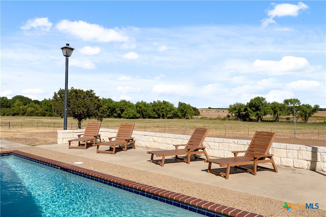 11705 Fm 439 Property Photo 6