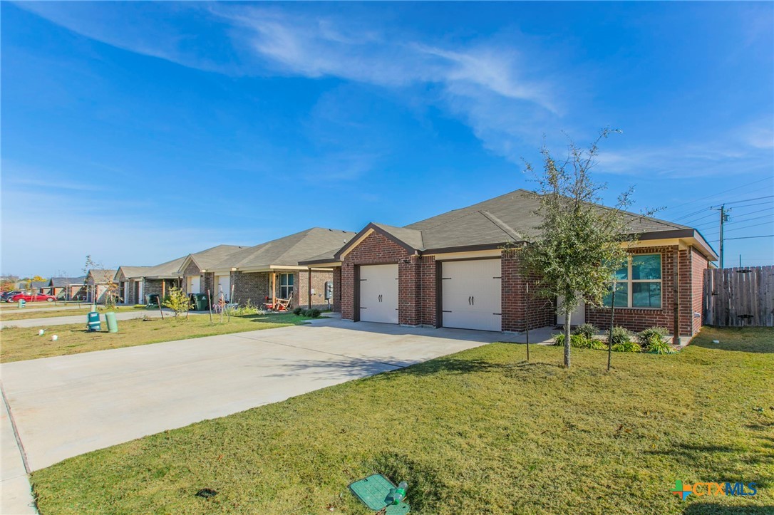 2416 Alterman Drive Property Photo 6