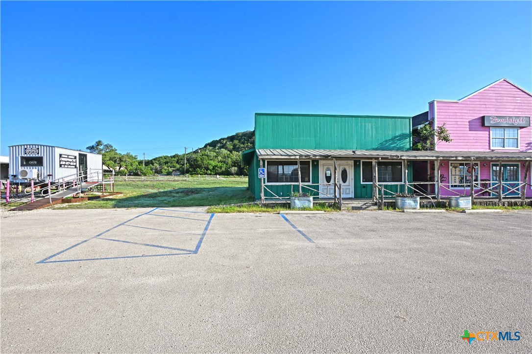 1642 Fm 2673 10 Property Photo 3
