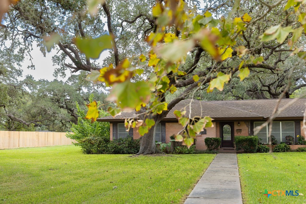 1209 Moss Lane Property Photo 3