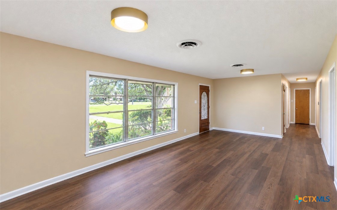 1209 Moss Lane Property Photo 11
