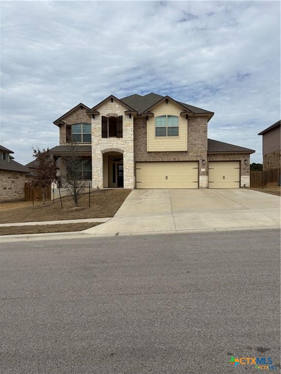 1311 Roma Street Property Photo 1
