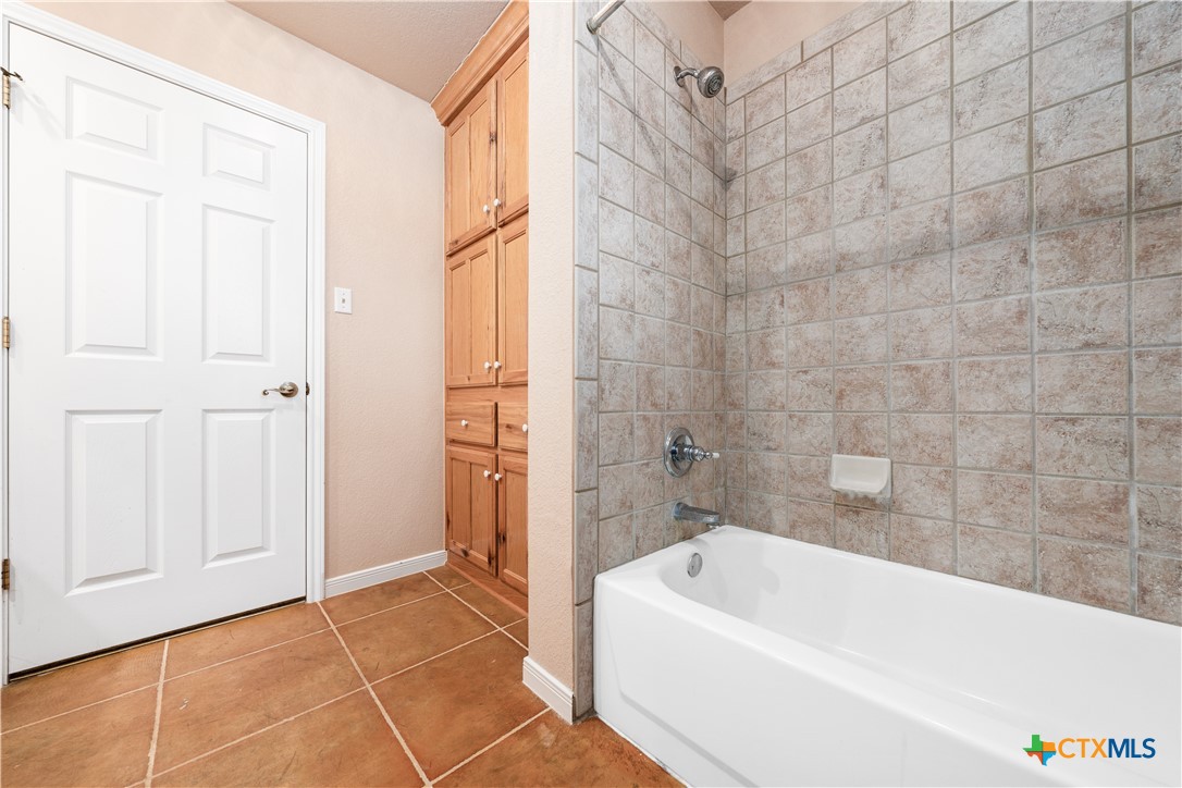 11705 Fm 439 Property Photo 22