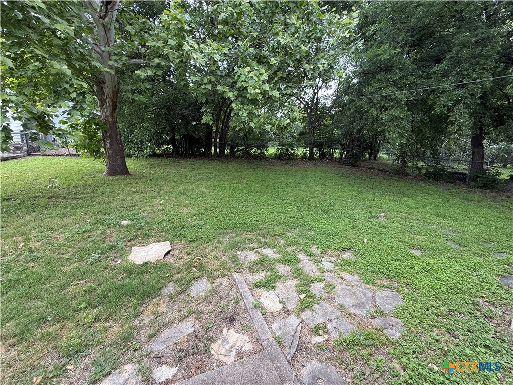 503 E Dean Avenue Property Photo 9