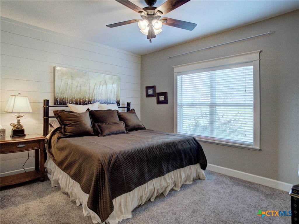 205 S Avenue D Property Photo 21