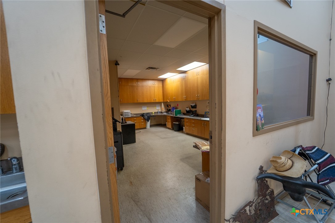 610 E End St. Property Photo 14