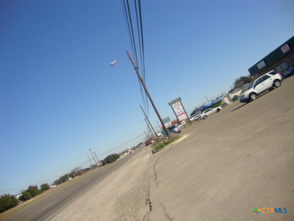 116 E Veterans Memorial Boulevard E Property Photo 3
