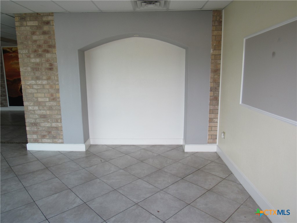 116 E Veterans Memorial Boulevard F Property Photo 6