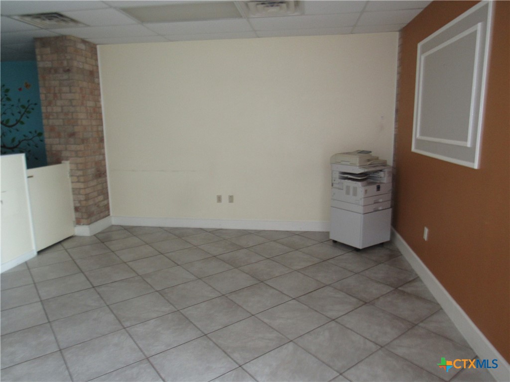 116 E Veterans Memorial Boulevard F Property Photo 10