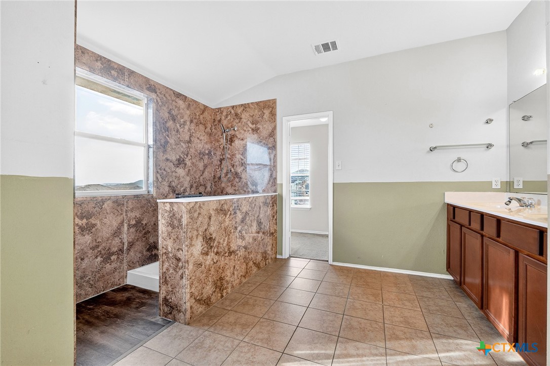 6204 Taree Loop Property Photo 23