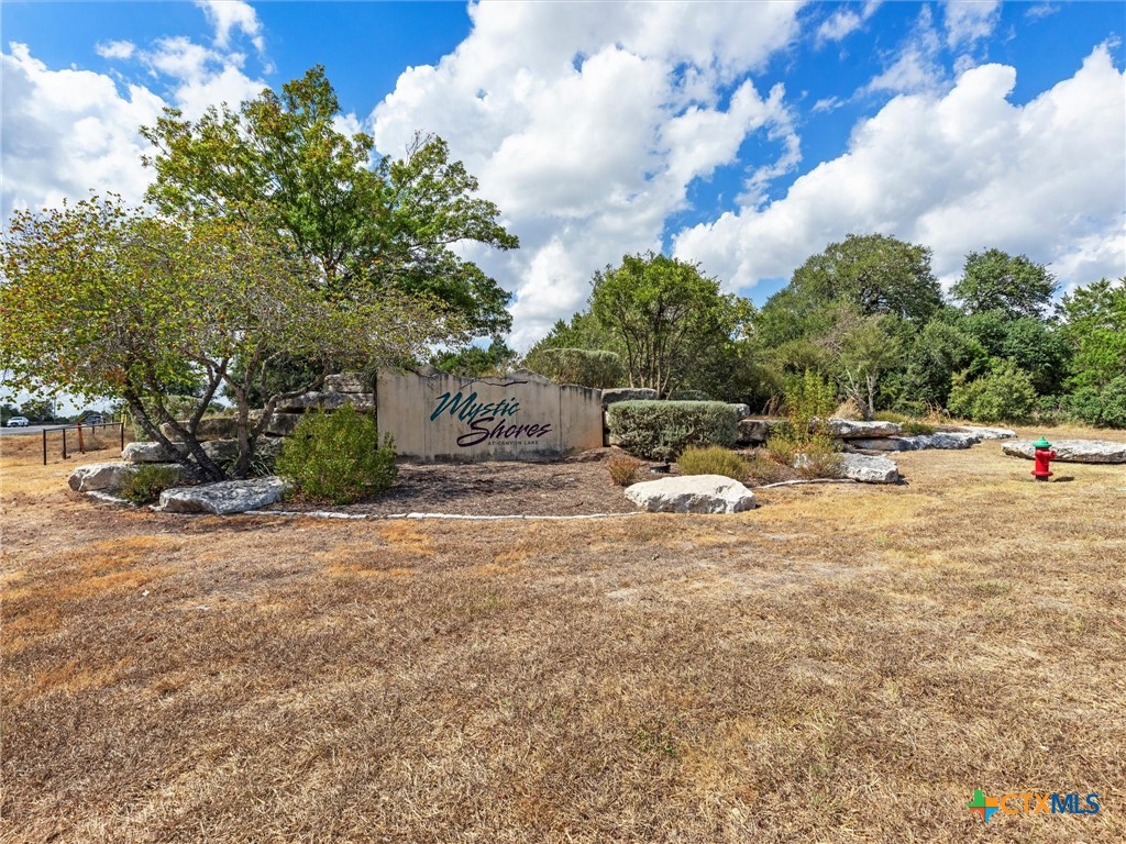 331 Ridge Point Property Photo 14