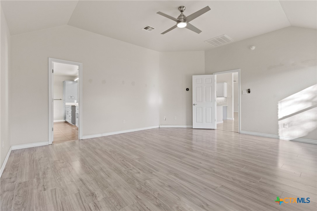 1103 Harvest Drive Property Photo 14