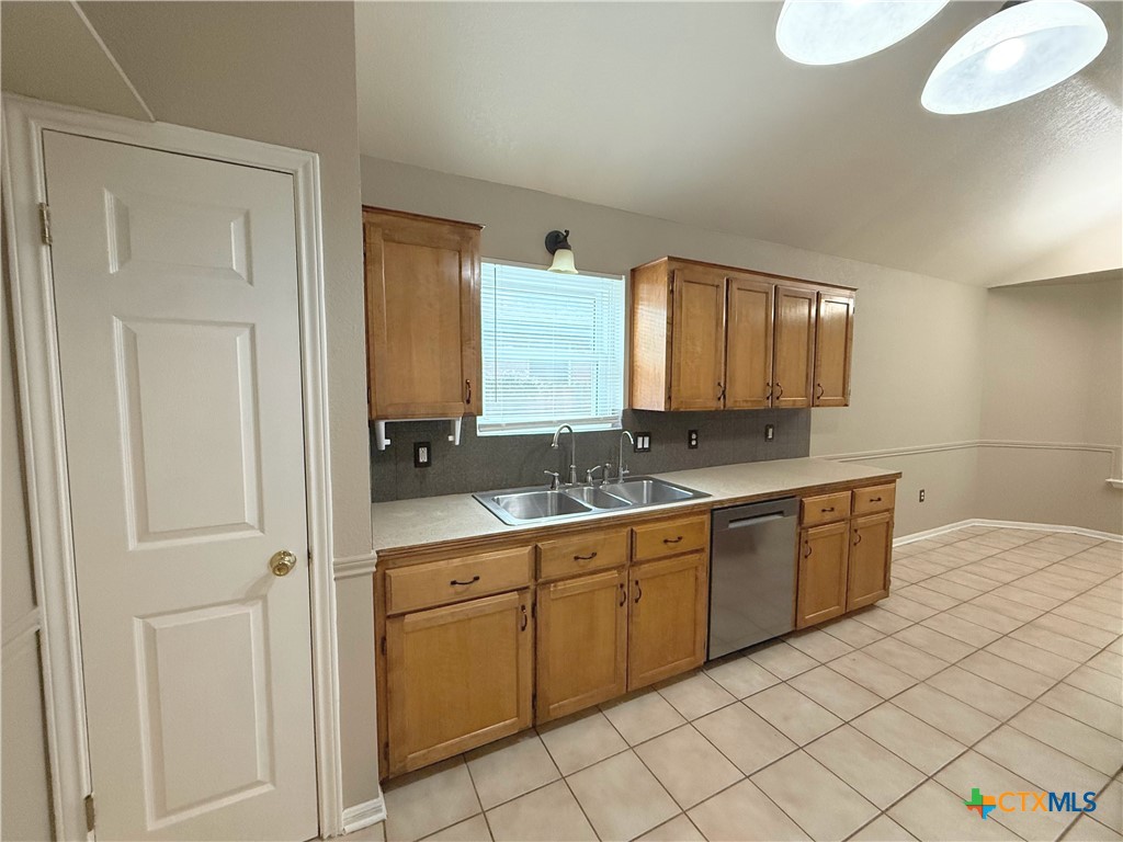 1002 Northern Dancer Drive Property Photo 6