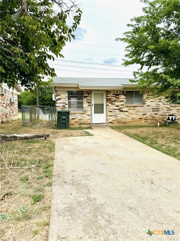 408 Sunset Lane A & B Property Photo 1