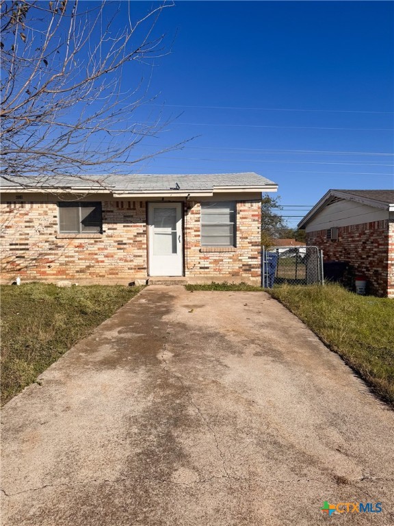 408 Sunset Lane A & B Property Photo 9