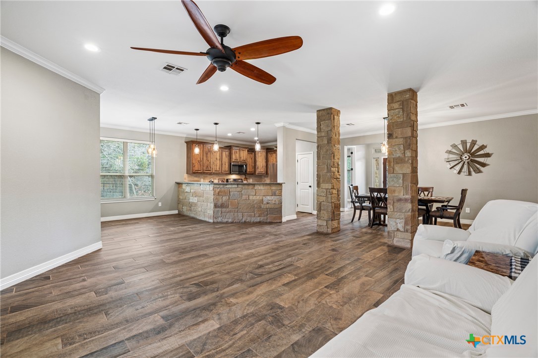 5562 Denmans Loop Property Photo 11