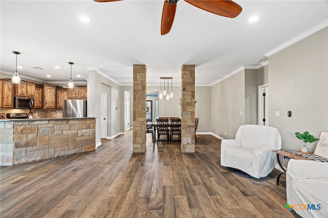 5562 Denmans Loop Property Photo 12