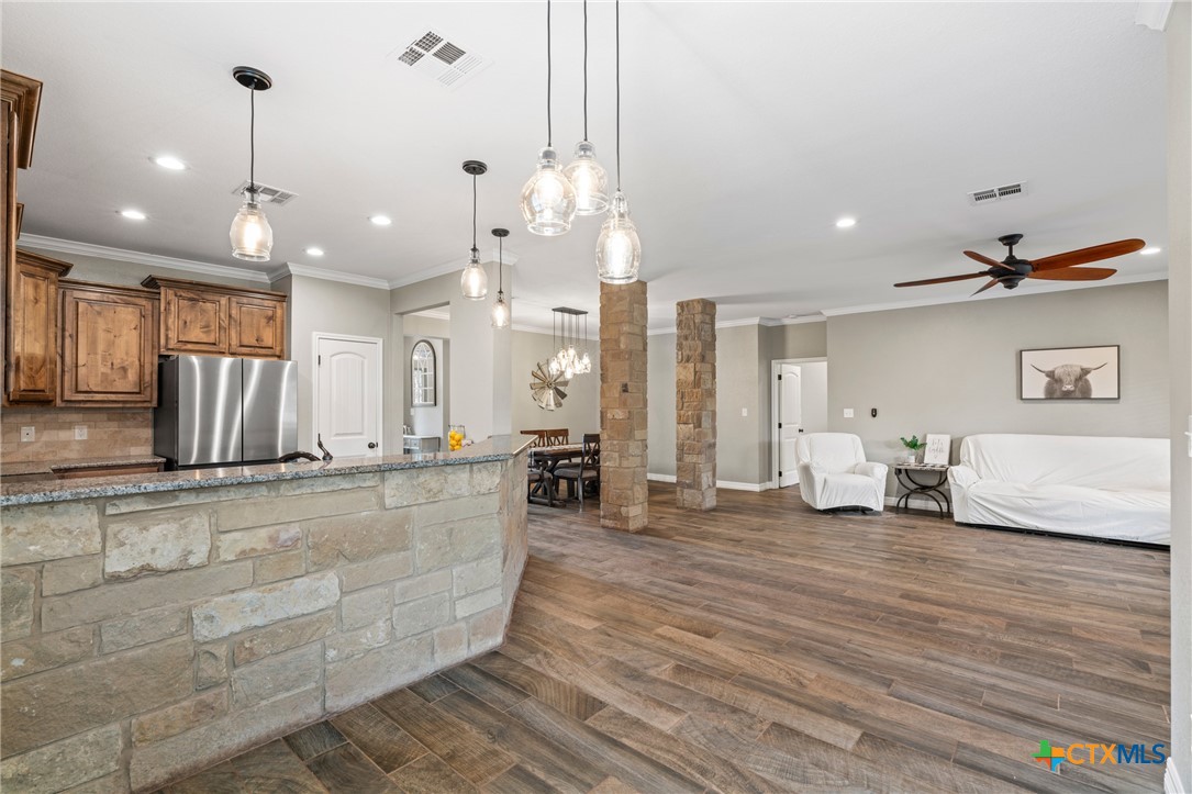 5562 Denmans Loop Property Photo 14