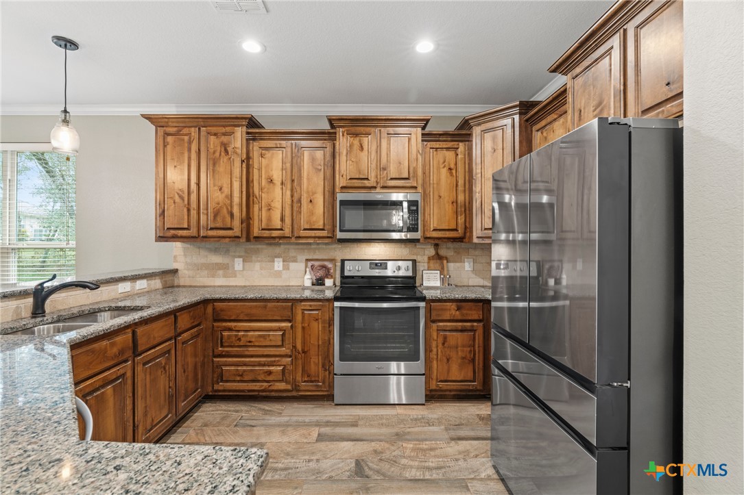 5562 Denmans Loop Property Photo 15