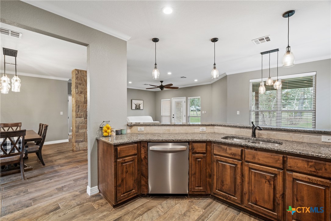 5562 Denmans Loop Property Photo 18