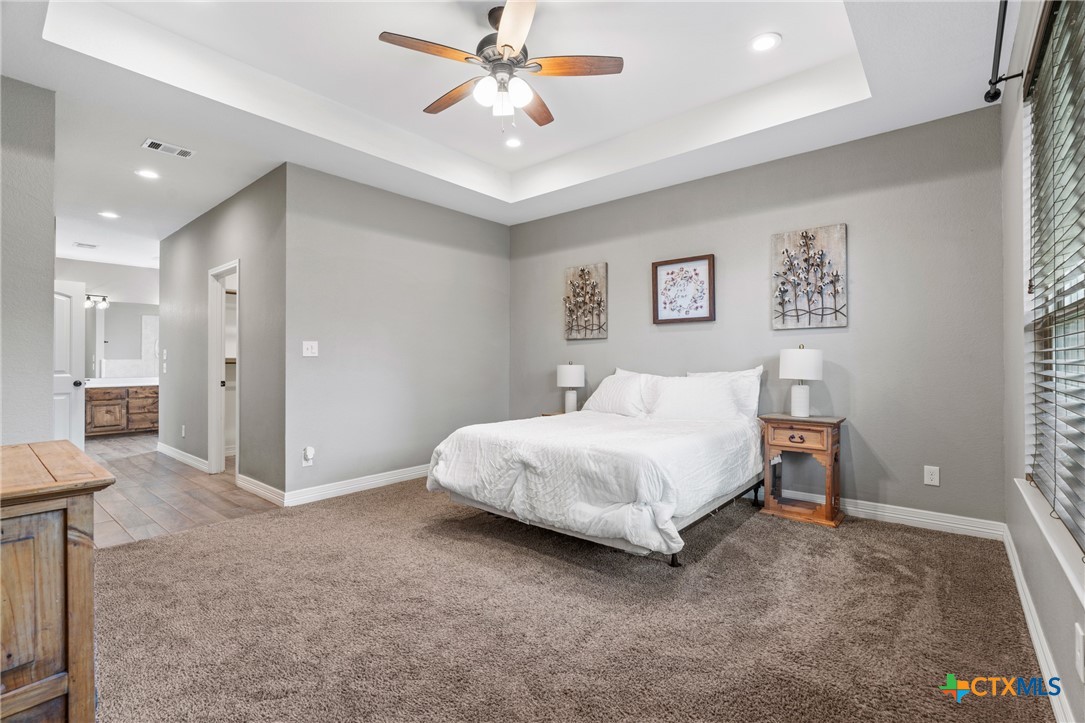 5562 Denmans Loop Property Photo 20