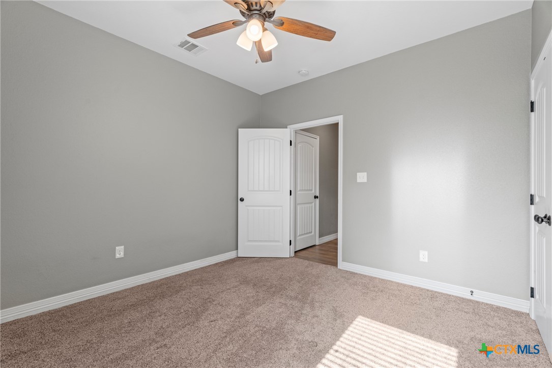 5562 Denmans Loop Property Photo 30