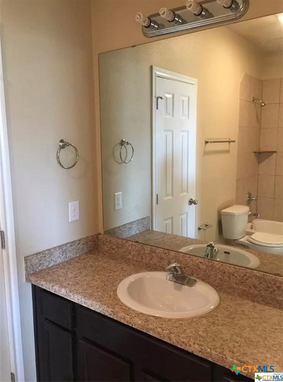 1208 Cavalry Lane B Property Photo 9