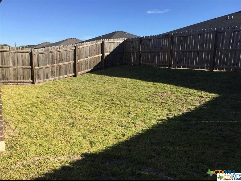 1208 Cavalry Lane B Property Photo 16