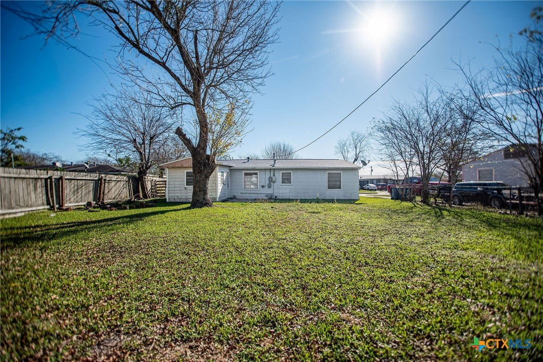 109 Massanet Street Property Photo 6
