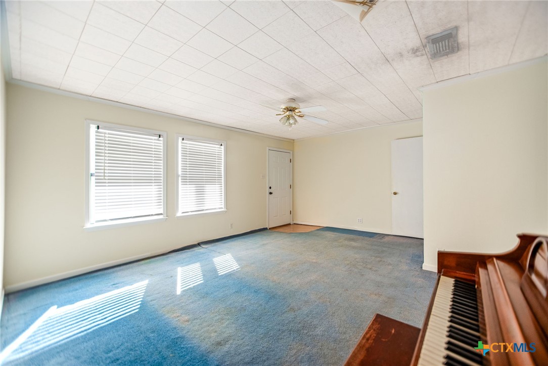 109 Massanet Street Property Photo 9