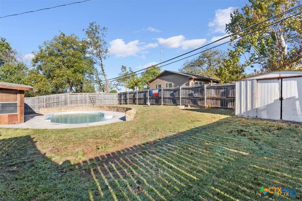 907 Willowbrook Street Property Photo 4