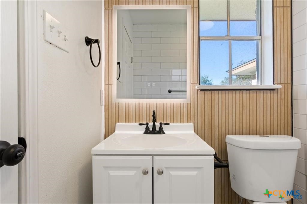 907 Willowbrook Street Property Photo 12