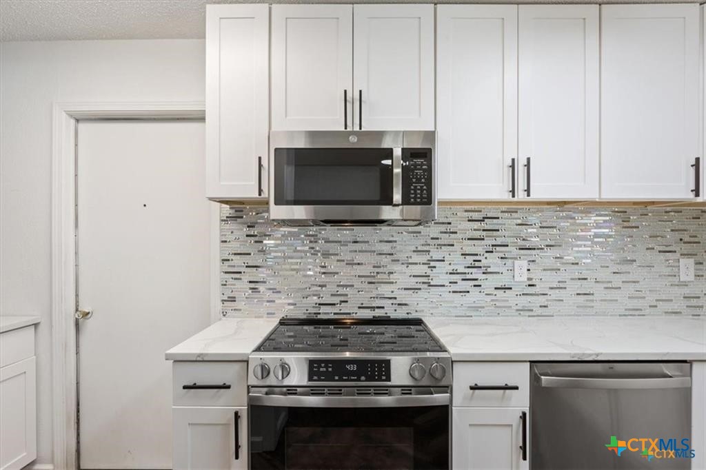 907 Willowbrook Street Property Photo 17