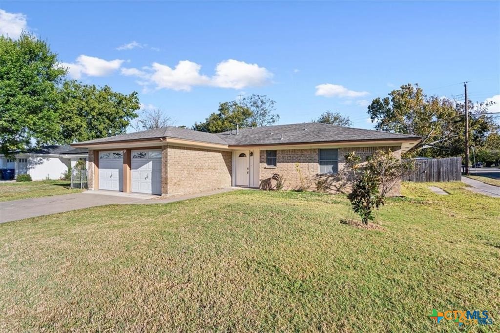 907 Willowbrook Street Property Photo 25