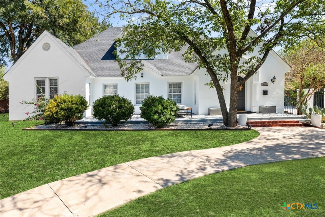 445 N Wall Street Property Photo 1