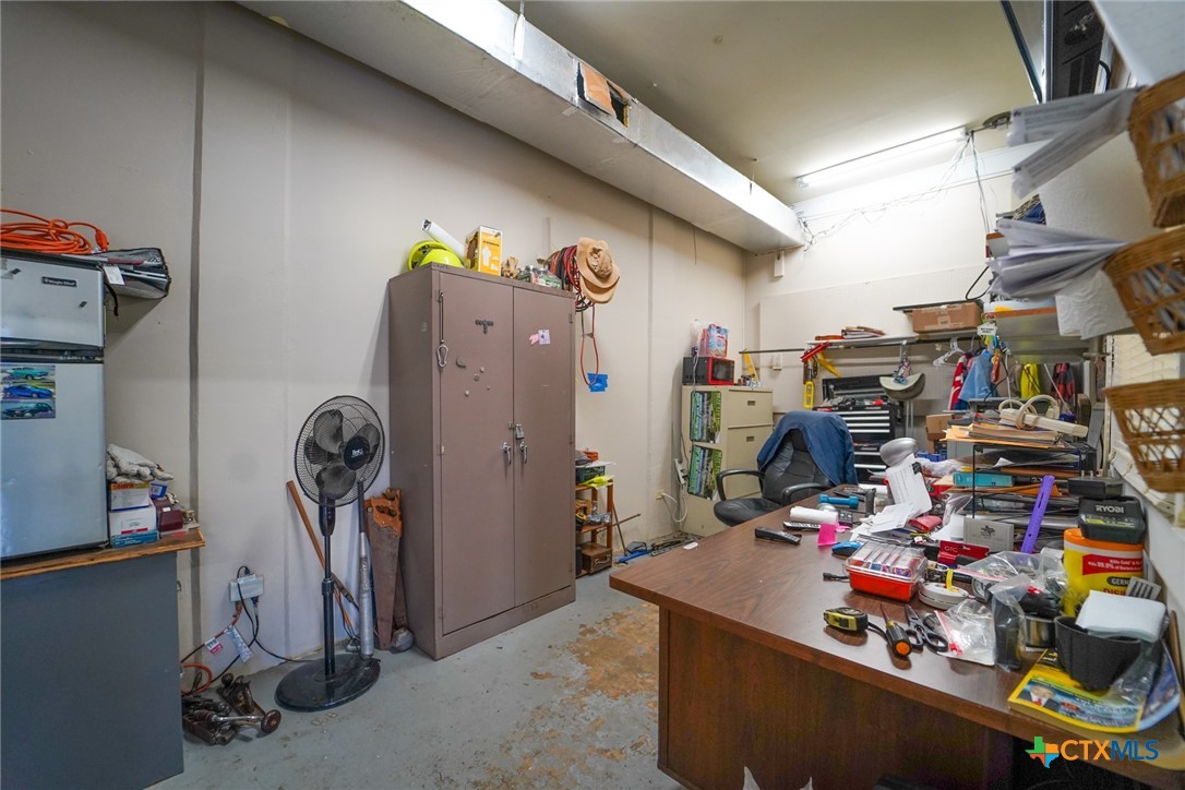 802 E North Street Property Photo 11