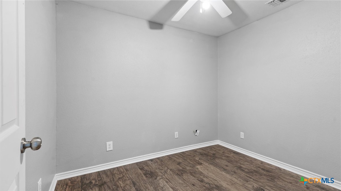 180 Oak Terrace Property Photo 14