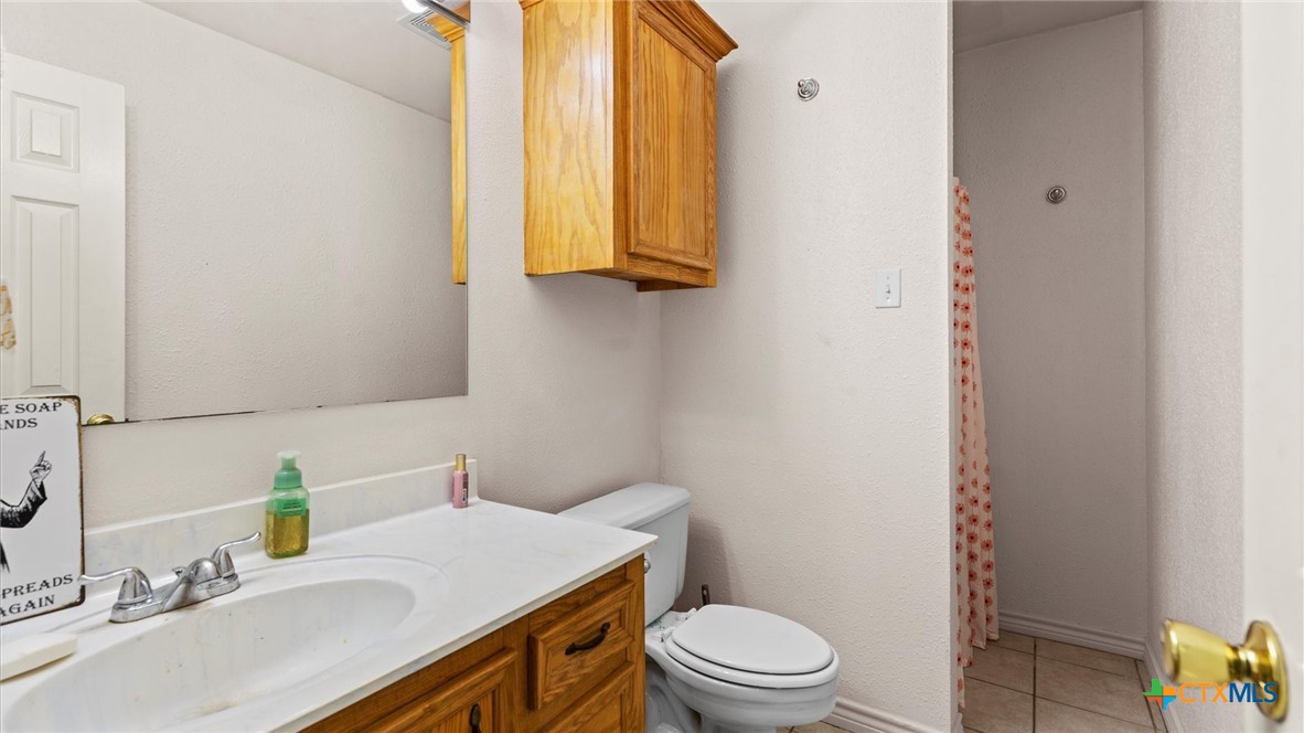180 Oak Terrace Property Photo 27