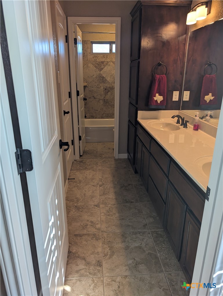 6016 Bella Charca Parkway Property Photo 18