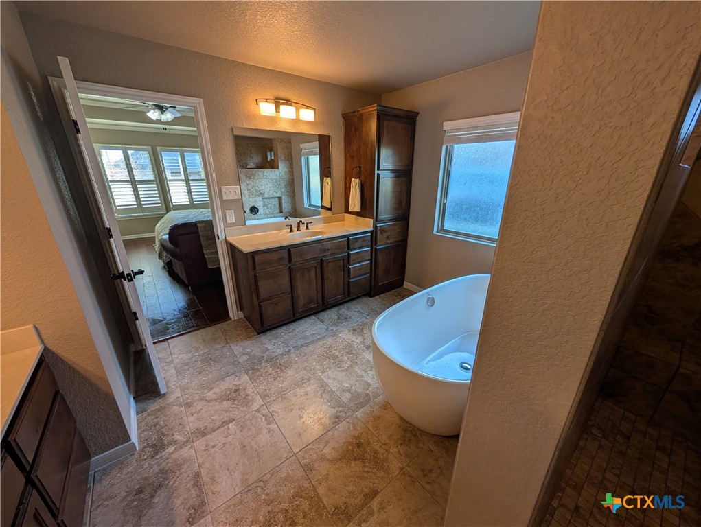 6016 Bella Charca Parkway Property Photo 25