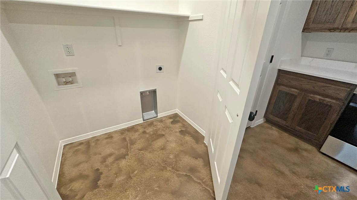 983 Cline Drive Property Photo 8