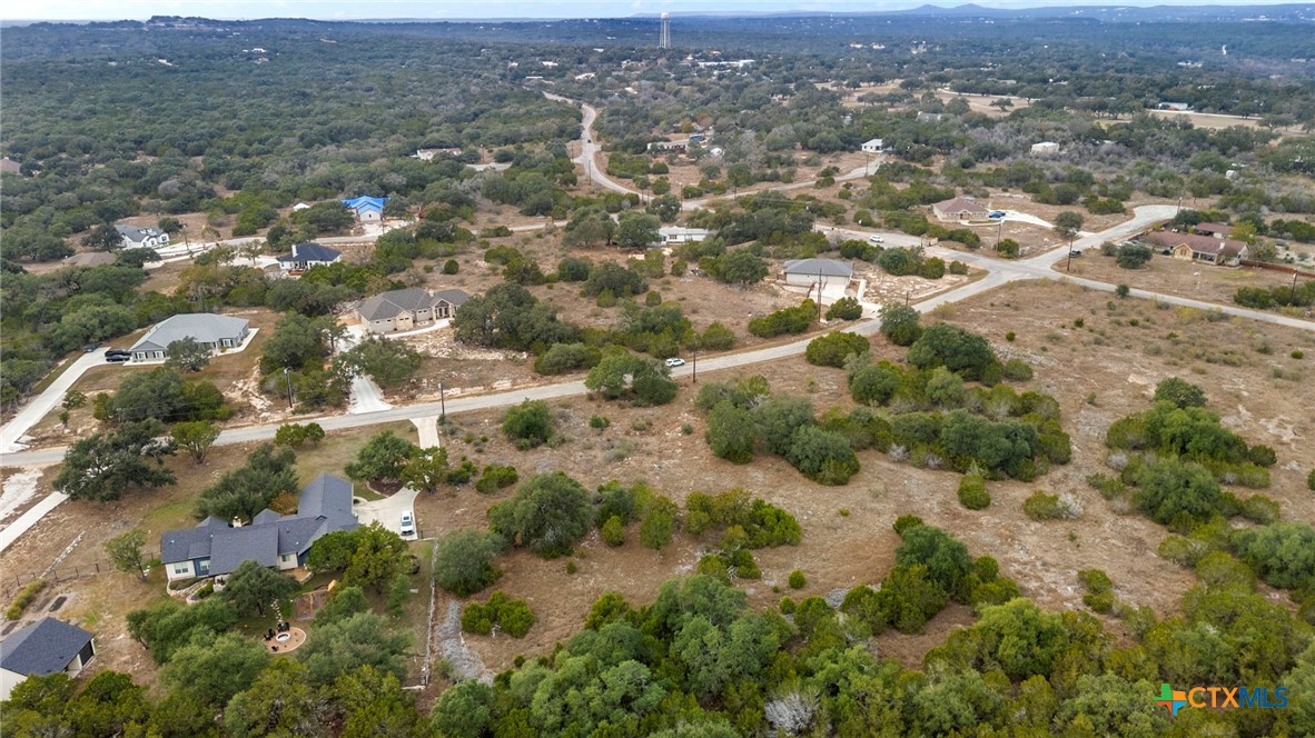 137 Red Tail Cove Property Photo 12