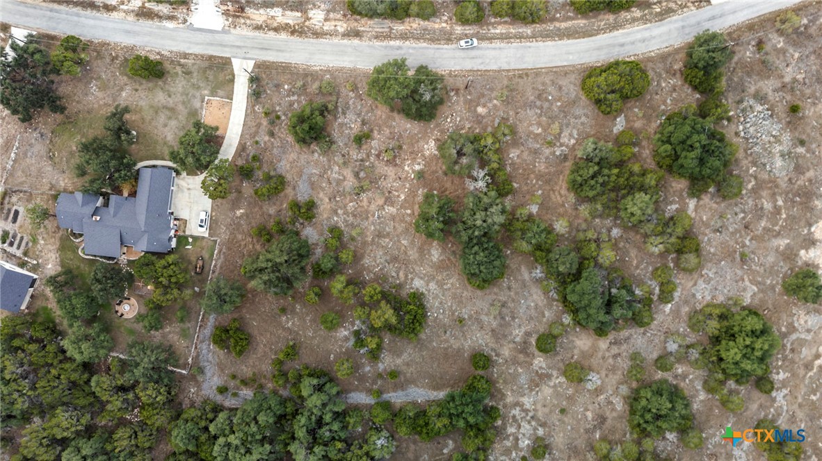 137 Red Tail Cove Property Photo 13